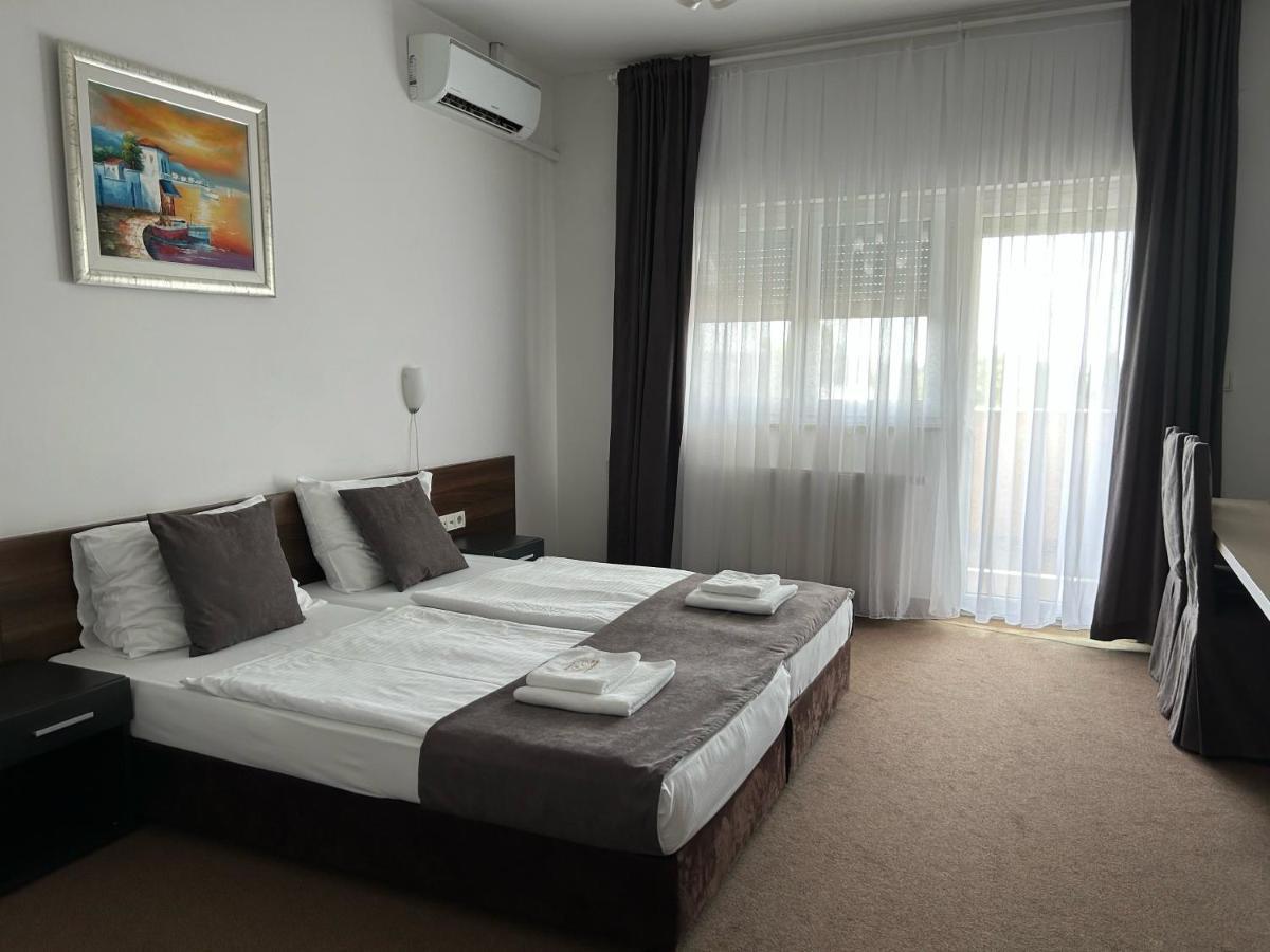 Rooms Laguna Сесвете Экстерьер фото