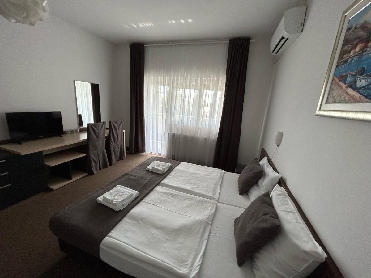 Rooms Laguna Сесвете Экстерьер фото