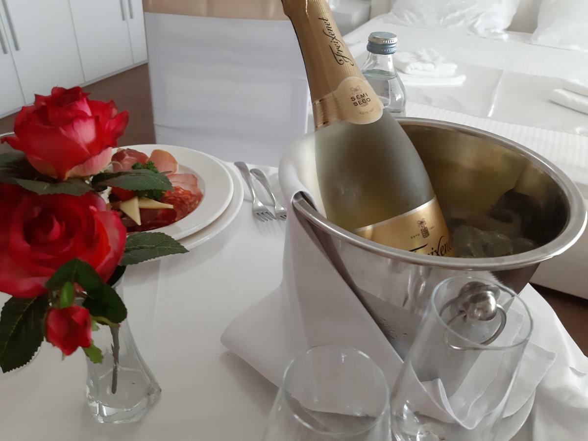 Rooms Laguna Сесвете Экстерьер фото